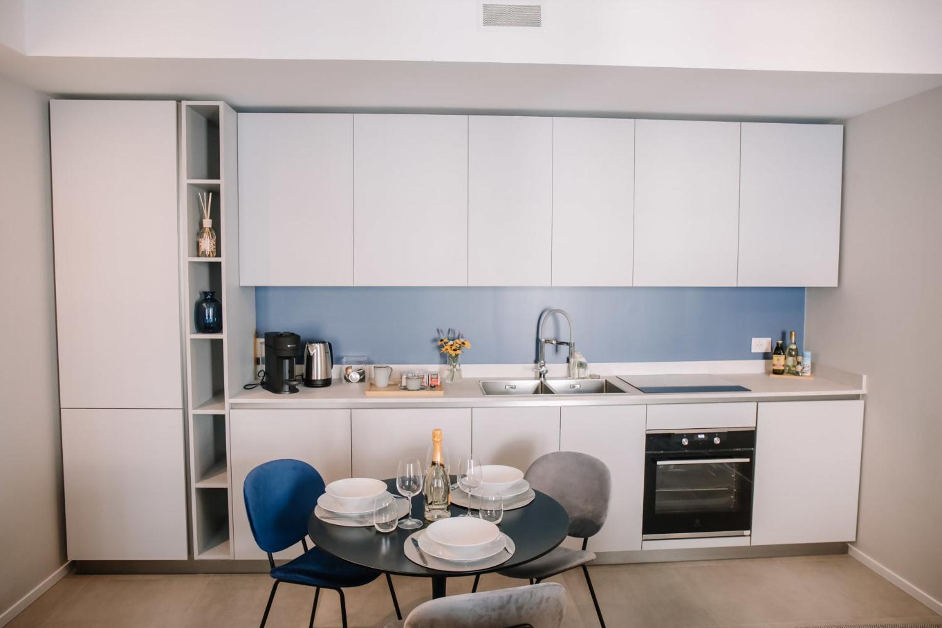 Elegant Beige Apartment - 5 Minutes From The Lake Como Ngoại thất bức ảnh